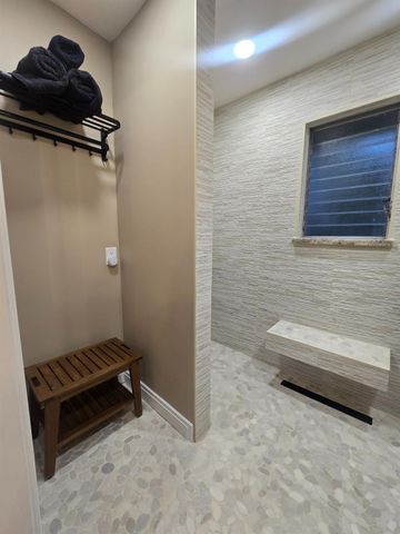 195 Baxter Ave, Sacramento, CA 95815