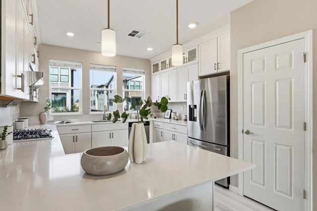 2760 Ball Place 2, Santa Clara, CA 95051