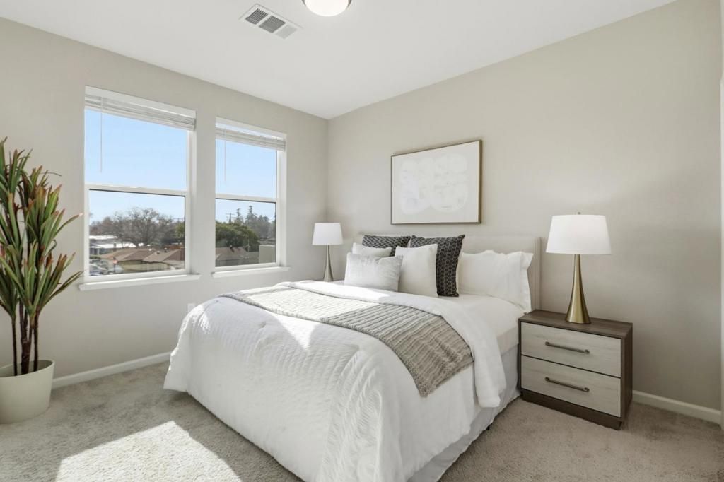 Image 17 of property listing at 2760 Ball Place 2, Santa Clara, CA 95051