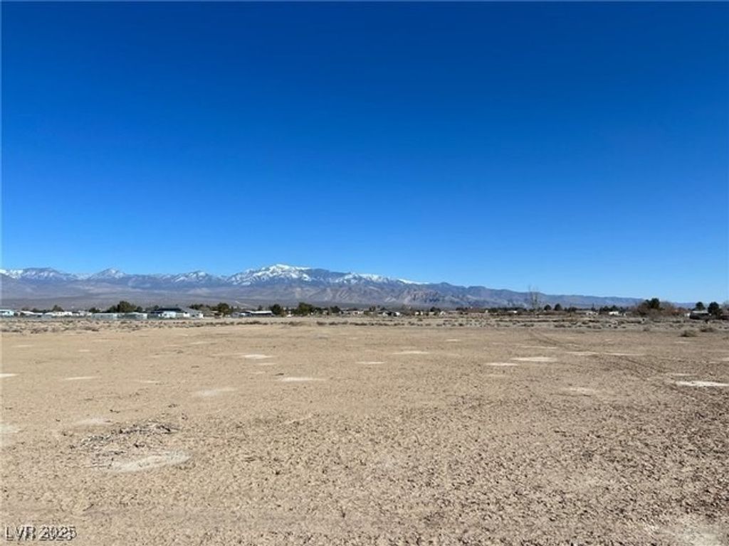 1441 West Dutch Ford Road, Pahrump, NV 89048