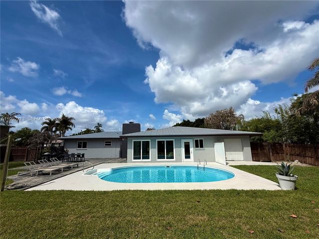 2497 S Manor Avenue, Stuart, FL 34994