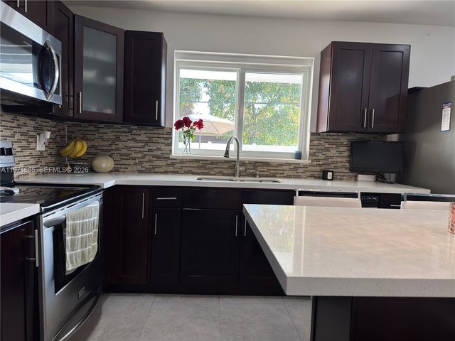 8424 Miramar Pkwy, Miramar, FL 33025