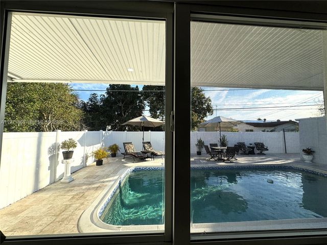 8424 Miramar Pkwy, Miramar, FL 33025