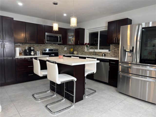 8424 Miramar Pkwy, Miramar, FL 33025