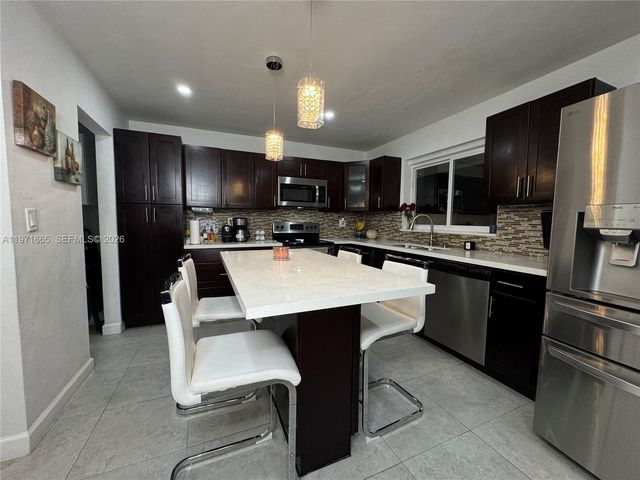 8424 Miramar Pkwy, Miramar, FL 33025