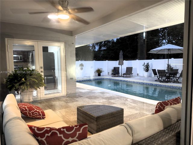 8424 Miramar Pkwy, Miramar, FL 33025