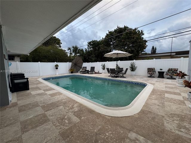 8424 Miramar Pkwy, Miramar, FL 33025