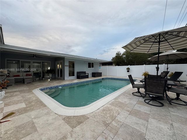 8424 Miramar Pkwy, Miramar, FL 33025