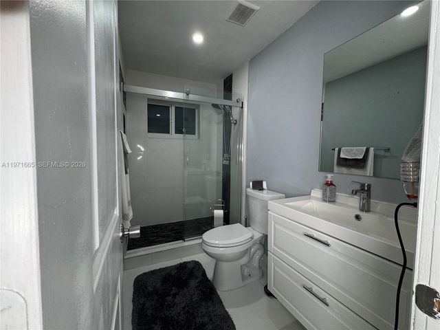 8424 Miramar Pkwy, Miramar, FL 33025