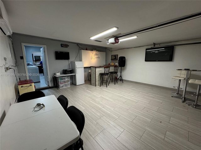 8424 Miramar Pkwy, Miramar, FL 33025