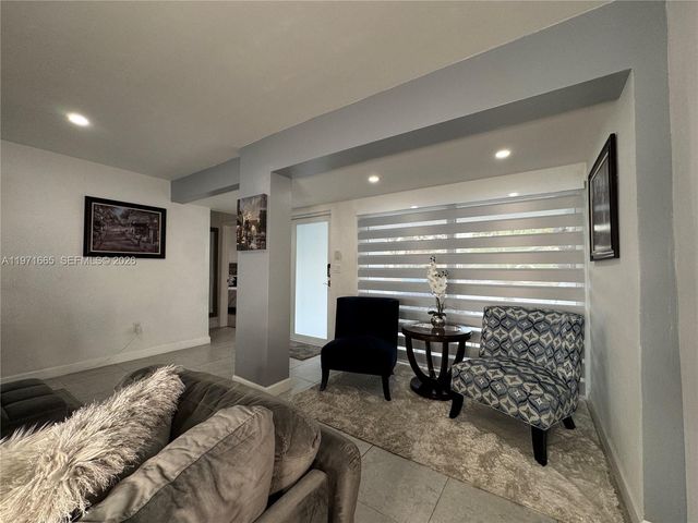 8424 Miramar Pkwy, Miramar, FL 33025