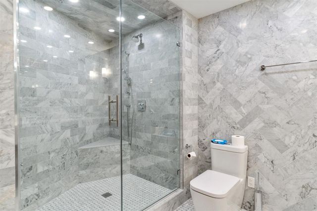 680 N Lake Shore Drive 1103, Chicago, IL 60611