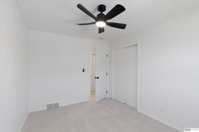 4915 Robin Drive, Bellevue, NE 68157