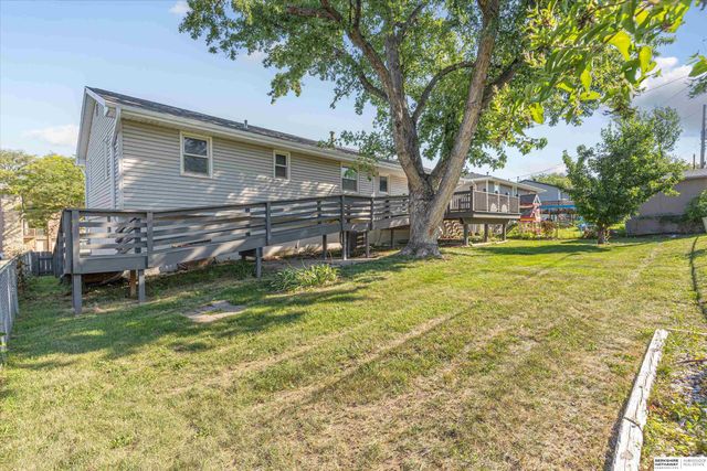 4915 Robin Drive, Bellevue, NE 68157