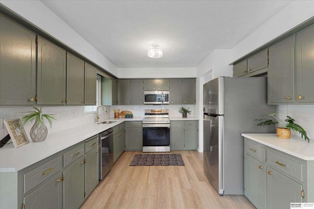 4915 Robin Drive, Bellevue, NE 68157