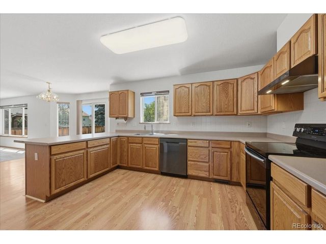 501 Saint Andrews Dr, Longmont, CO 80504