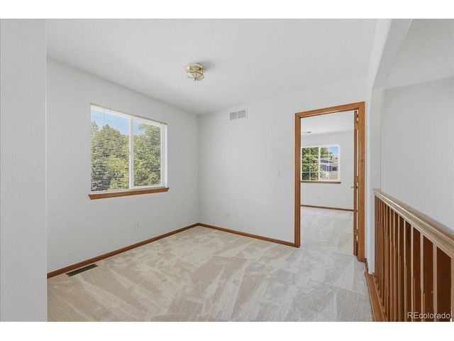 501 Saint Andrews Dr, Longmont, CO 80504