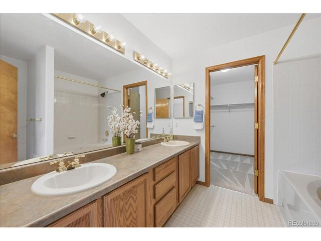 501 Saint Andrews Dr, Longmont, CO 80504