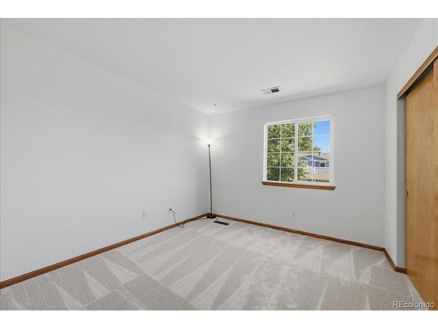501 Saint Andrews Dr, Longmont, CO 80504