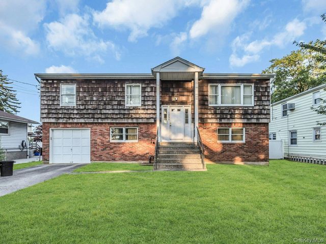 1085 Hempstead Avenue, South Hempstead, NY 11550