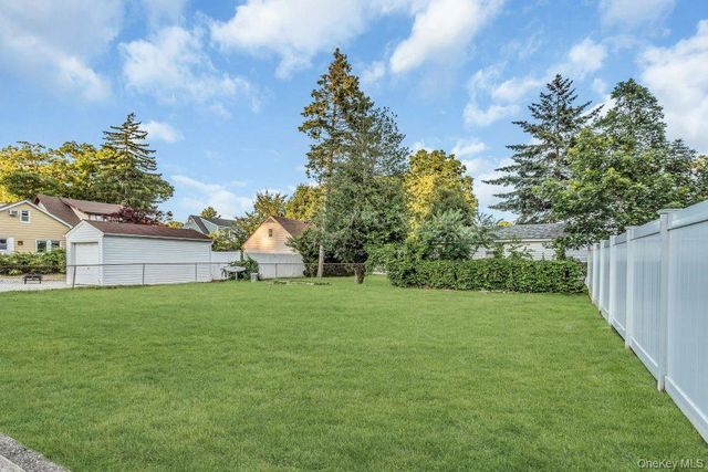 1085 Hempstead Avenue, South Hempstead, NY 11550