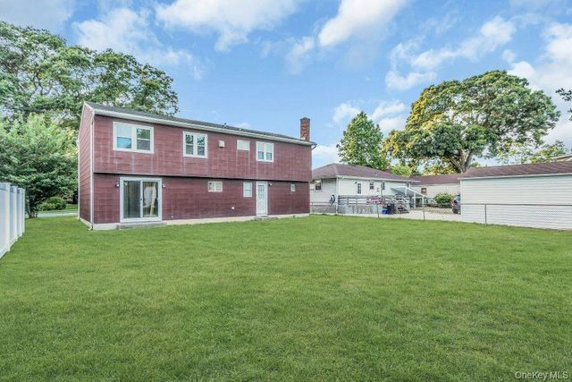 1085 Hempstead Avenue, South Hempstead, NY 11550