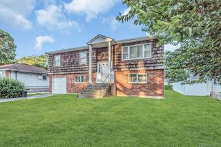 1085 Hempstead Avenue, South Hempstead, NY 11550
