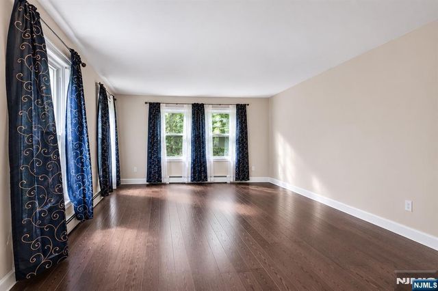 10 Tice Road, West Milford, NJ 07421