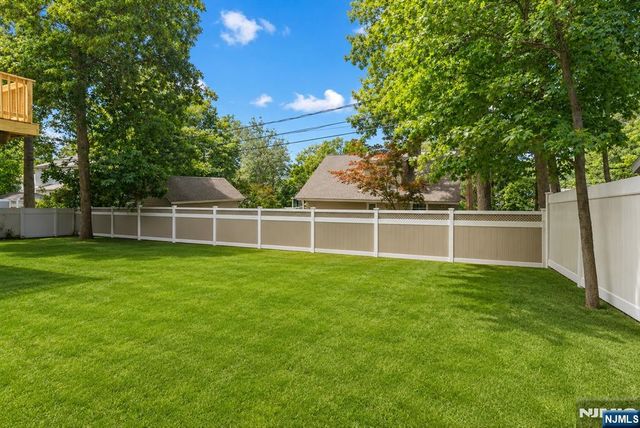 10 Tice Road, West Milford, NJ 07421