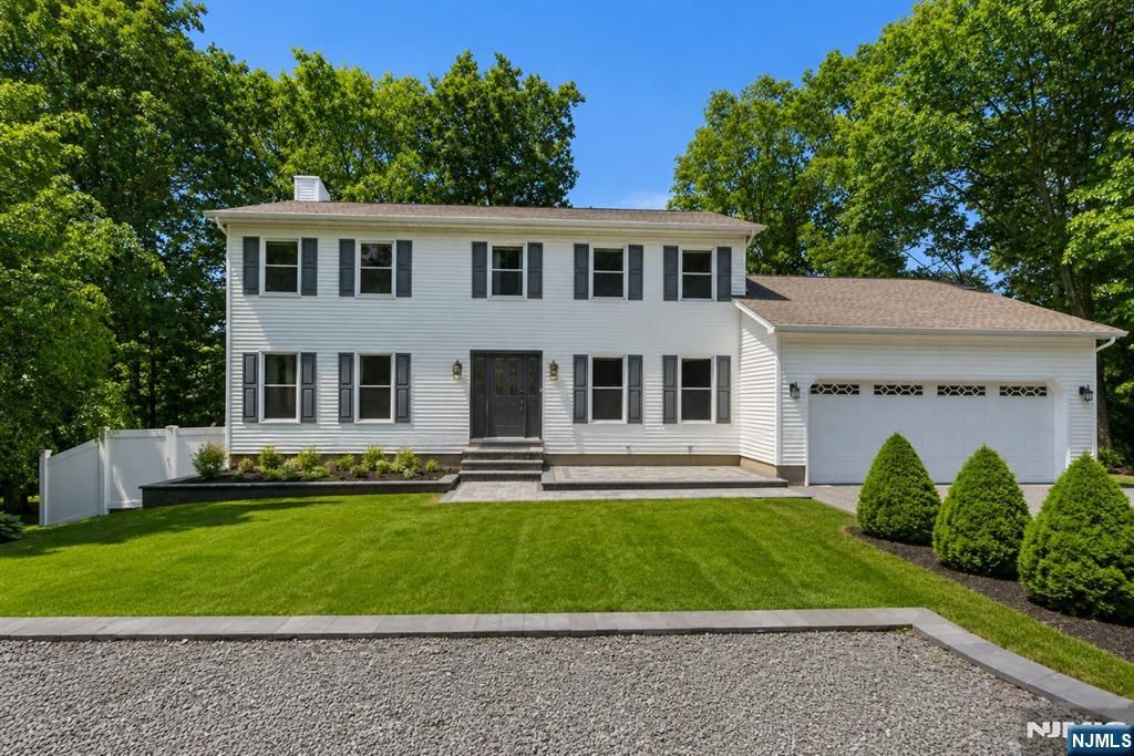 10 Tice Road, West Milford, NJ 07421