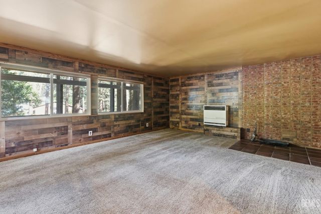 10729 Pine Drive, Wofford Heights, CA 93285