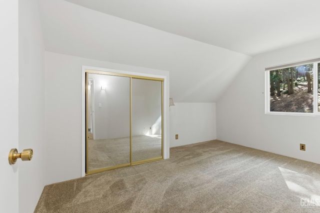 10729 Pine Drive, Wofford Heights, CA 93285