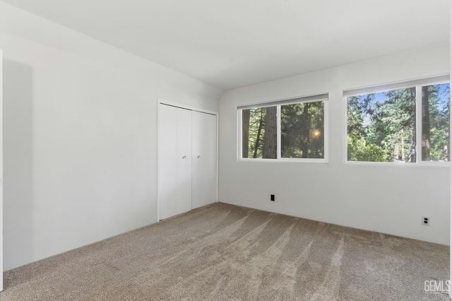 10729 Pine Drive, Wofford Heights, CA 93285