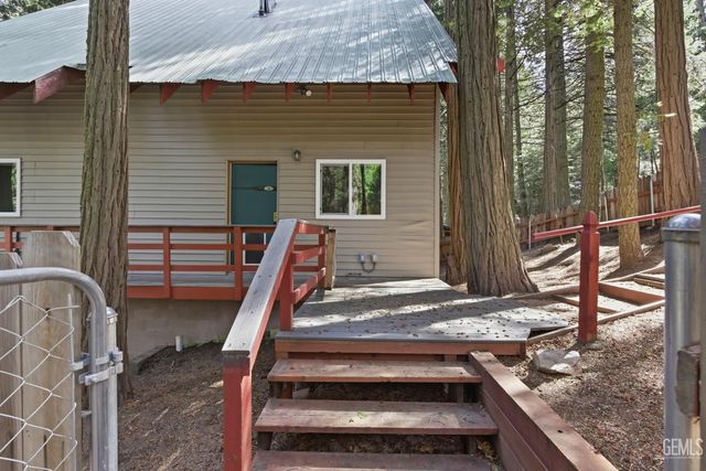 10729 Pine Drive, Wofford Heights, CA 93285