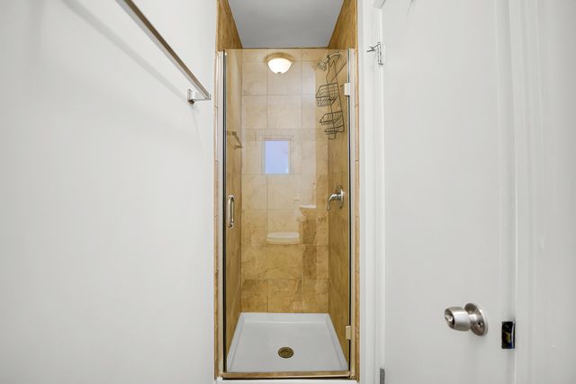 8458 S Vernon Avenue, Chicago, IL 60619