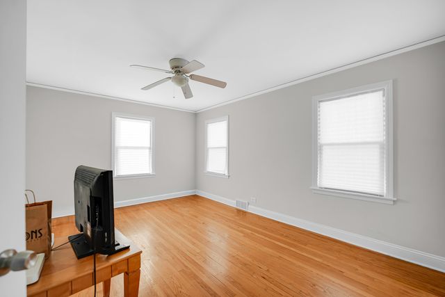 8458 S Vernon Avenue, Chicago, IL 60619