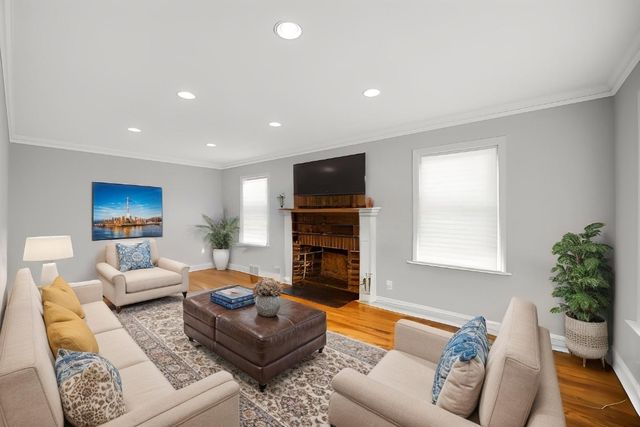 8458 S Vernon Avenue, Chicago, IL 60619