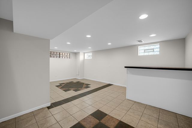 8458 S Vernon Avenue, Chicago, IL 60619