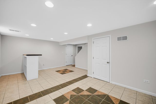 8458 S Vernon Avenue, Chicago, IL 60619