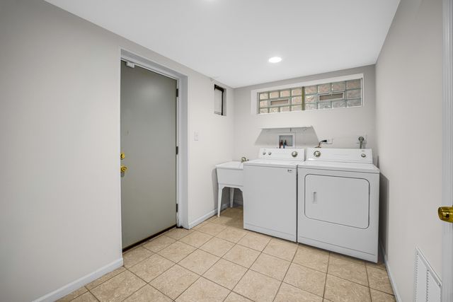 8458 S Vernon Avenue, Chicago, IL 60619