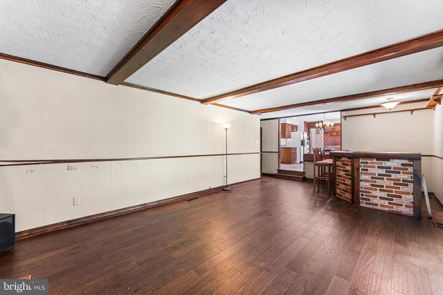 1713 RED OAK RD, Williamstown, NJ 08094
