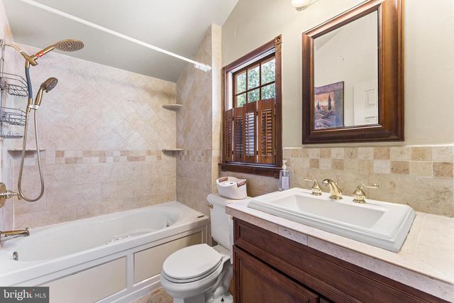 1713 RED OAK RD, Williamstown, NJ 08094