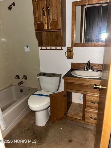 948 Joliet Drive, Maumee, OH 43537