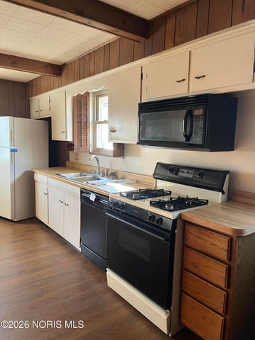 948 Joliet Drive, Maumee, OH 43537