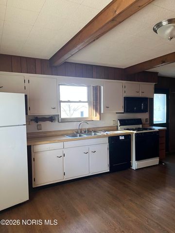 948 Joliet Drive, Maumee, OH 43537