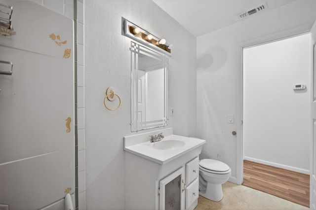 2600 Connie Dr, Sacramento, CA 95815