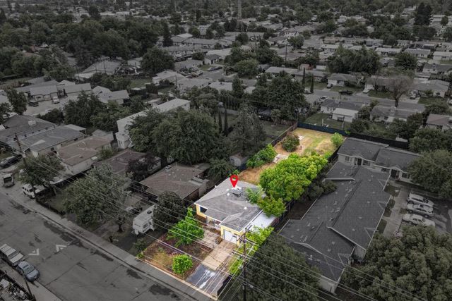 2600 Connie Dr, Sacramento, CA 95815