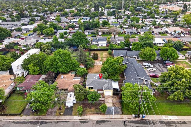 2600 Connie Dr, Sacramento, CA 95815