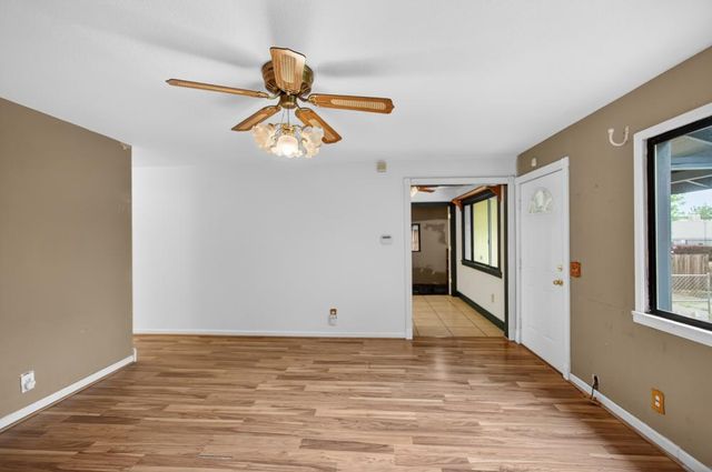 2600 Connie Dr, Sacramento, CA 95815