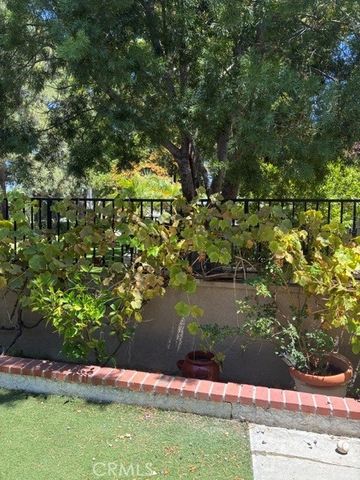 27911 Freeport, Mission Viejo, CA 92692